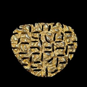 💛Vintage Gold Tone Textured Brooch
